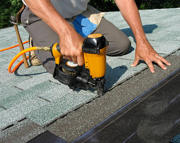 Roof Gutter Cleaning in River Road, NC